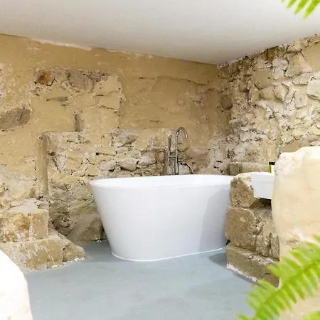 1927 Heritage House - Indoor Garden , Old