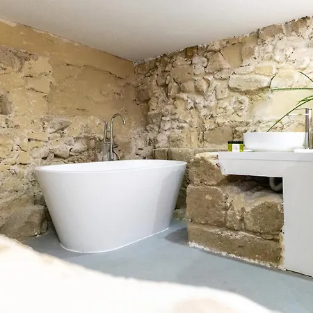 1927 Heritage House - Indoor Garden , Old Nicosia