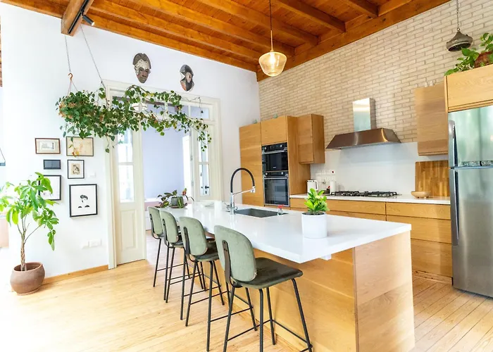 1927 Heritage House - Indoor Garden , Old Casa vacanze