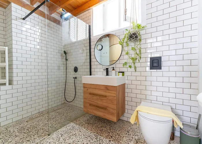 1927 Heritage House - Indoor Garden , Old * Nicosia