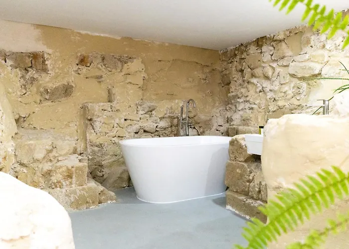 1927 Heritage House - Indoor Garden , Old